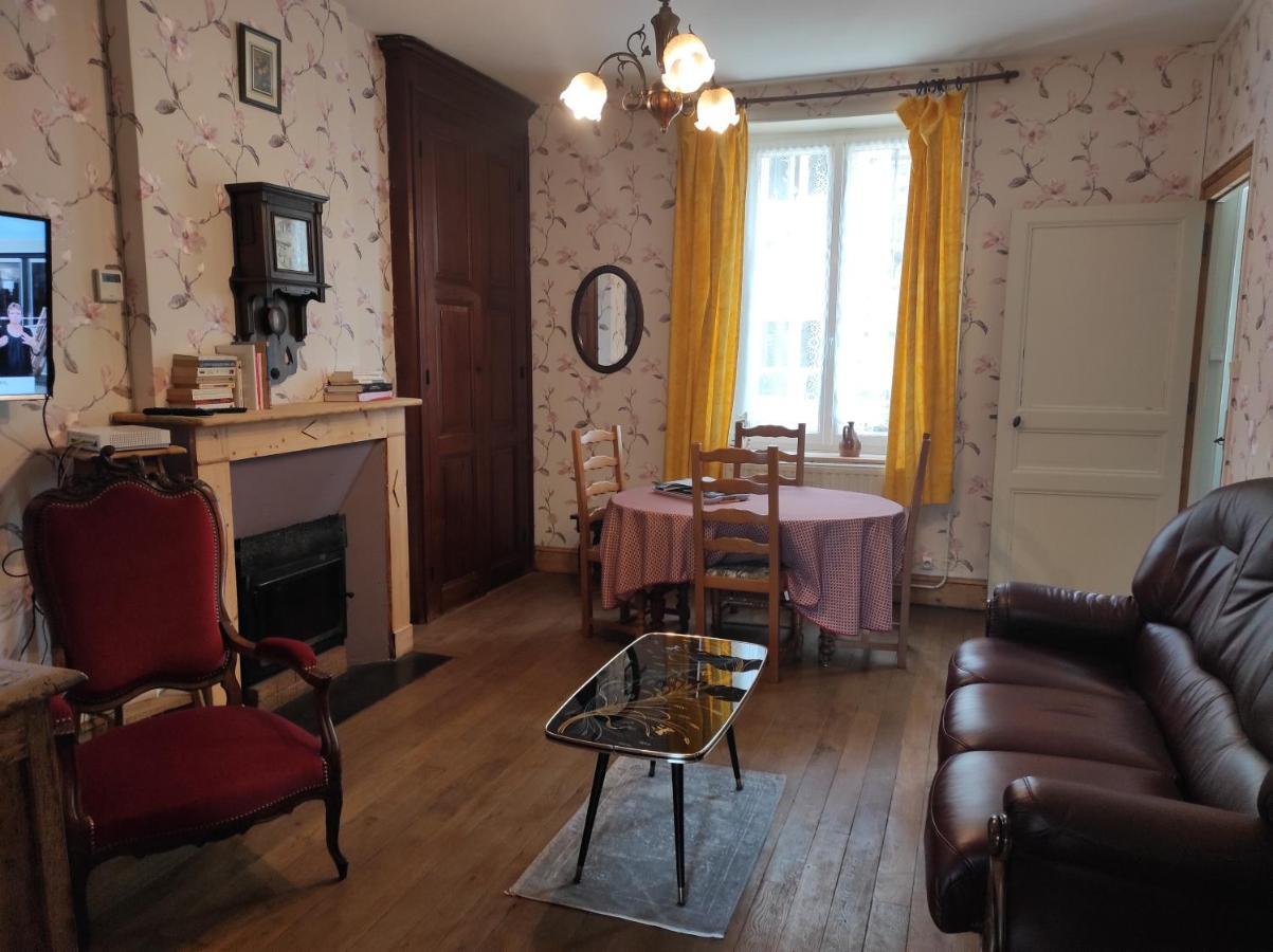 Cour Et Jardin Villa Revin  Dış mekan fotoğraf